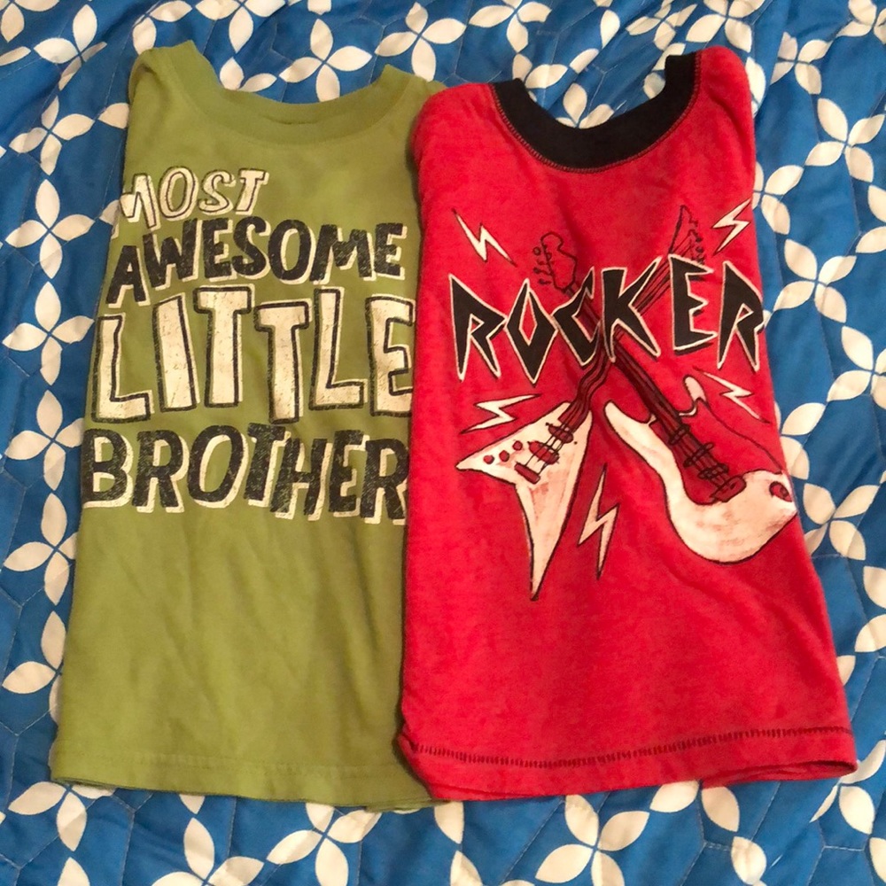 2 T-shirts. Children’s place and Arizona brand